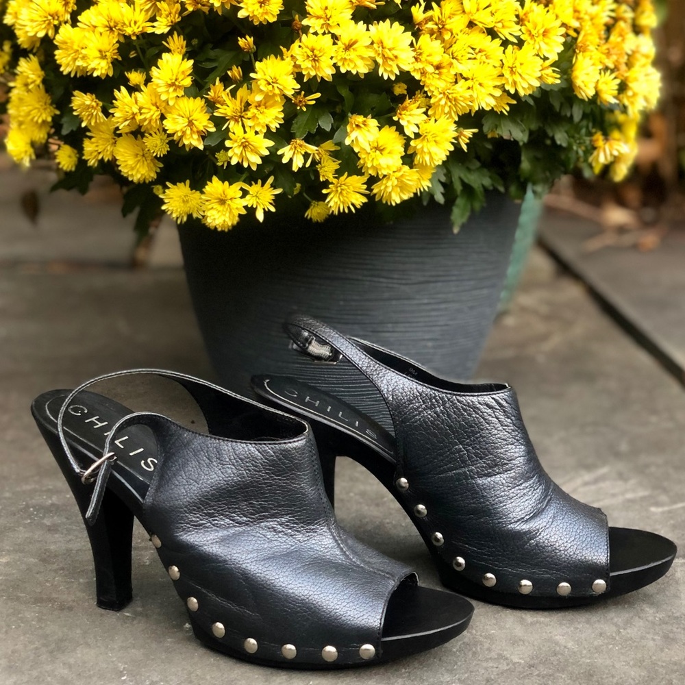 Chilis Leger Black Studded Heels